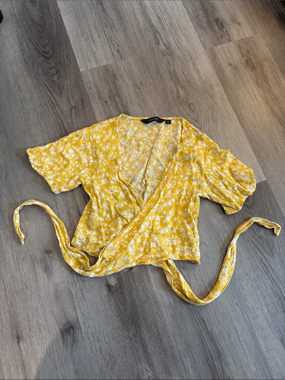 Unworn Glassons Yellow Floral Wrap Top